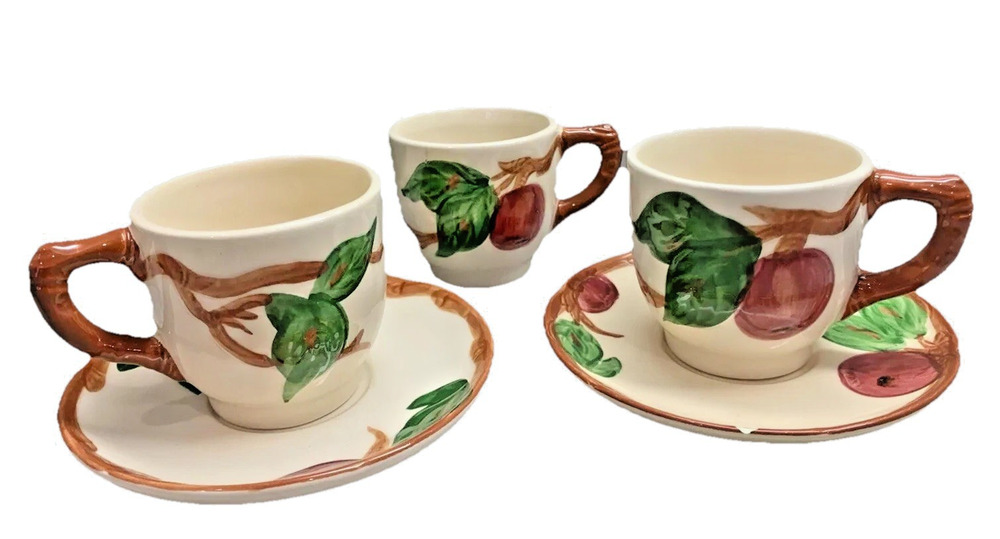 Franciscan Apple Pattern Lot of Demitasse/ Cappuccinos: 3 Cups & 2 Saucers READ
